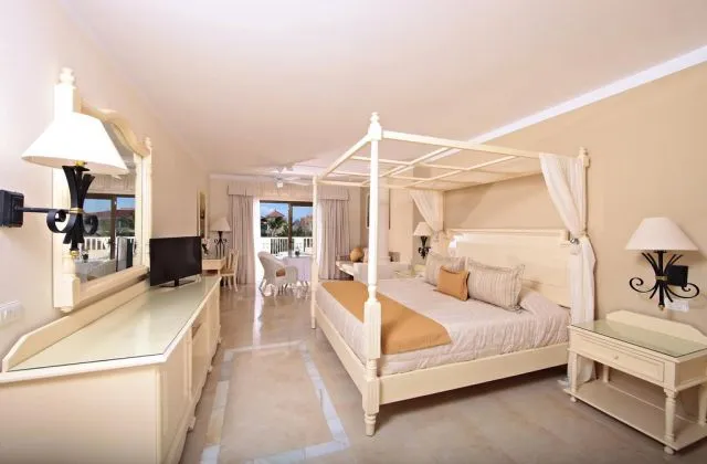 Luxury Bahia Principe Ambar Punta Cana habitacion adultos